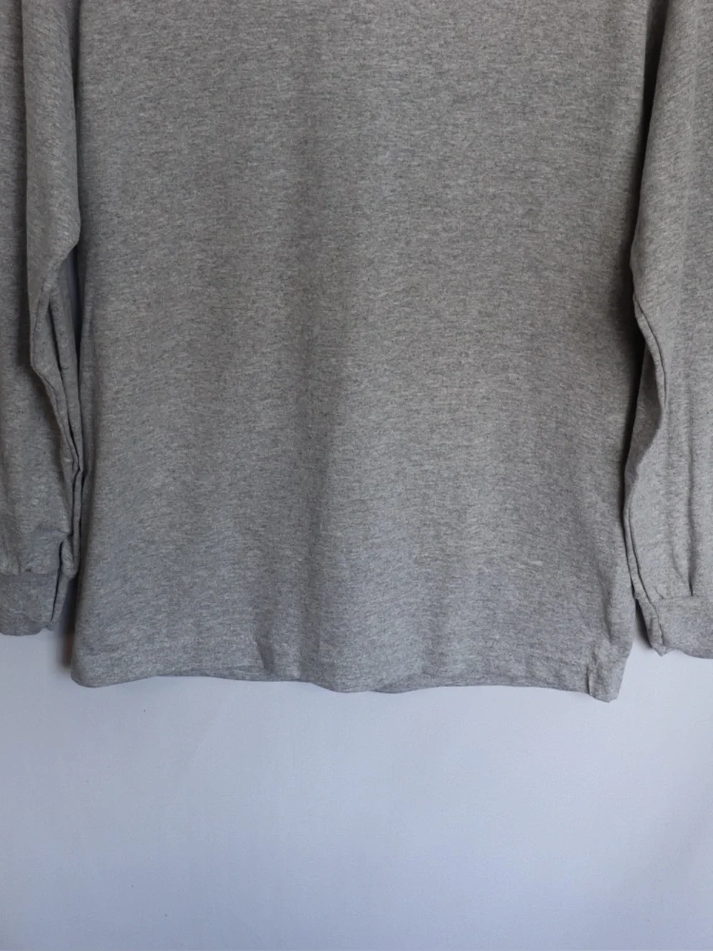 American Apparel Long Sleeve Shirt Grey Crewneck Basic Men’s Small - Picture 4 of 8